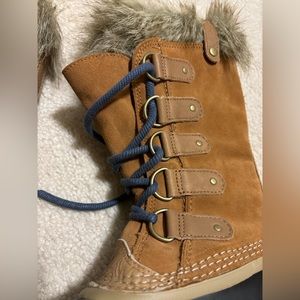 SOREL Joan of Arctic™ Waterproof SIZE 6